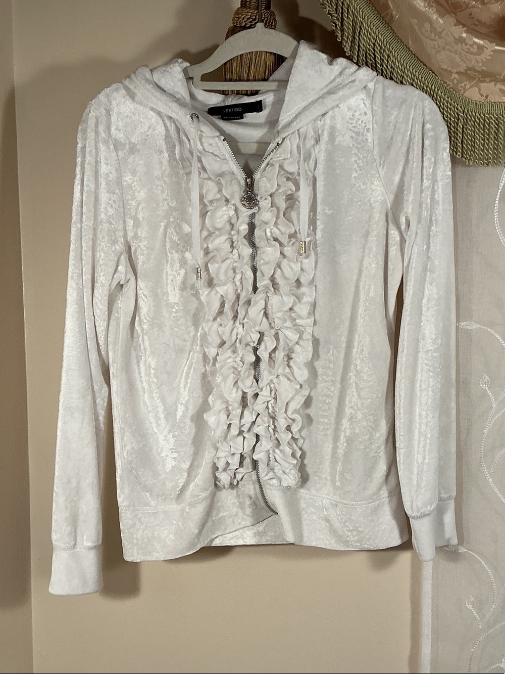 Vertigo Paris White Ruffle Zip Hoodie Sz L Fits Like SMALL